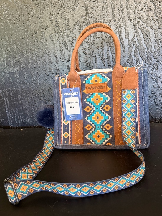 Wrangler Handbags - NWT Wrangler Southwestern Canvas Tote